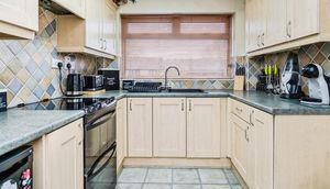 Kitchen- click for photo gallery